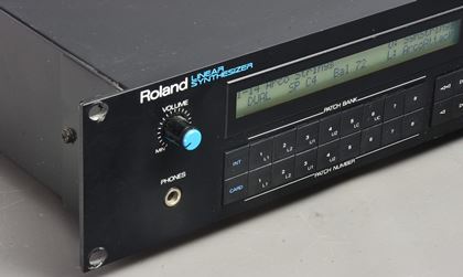 Roland-D-550 ex Paddy Kingsland